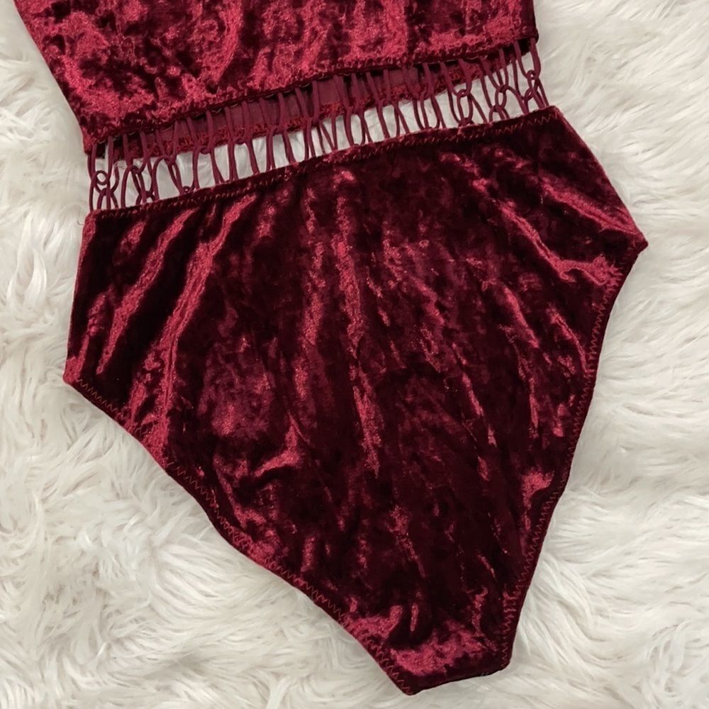 STARING At Stars Crushed Velvet Cutout Bodysuit M - Picture 7 of 15